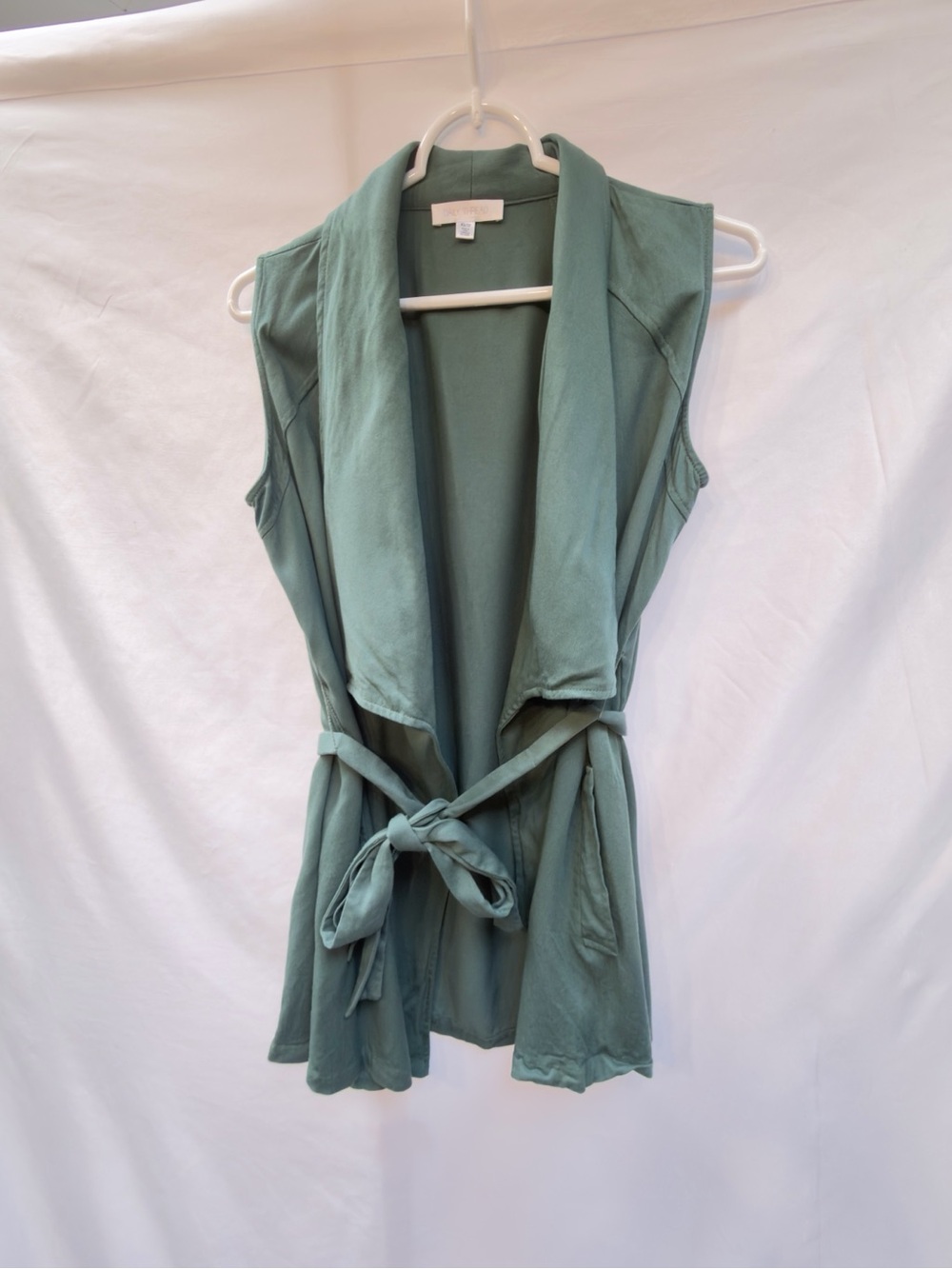 Daily Thread Sleeveless Vest wrap style size XS